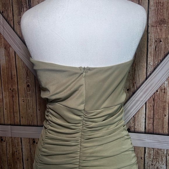 For ever 21 Stylish Halter Dress in Beige/green mini Dress size M (I) - Picture 2 of 11